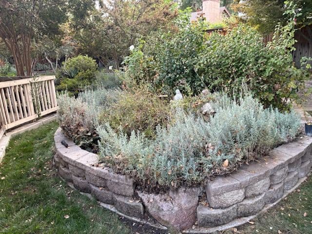 Gallery photos for Beautiful Stone Retaining Walls and Garden Oasis: Image #3