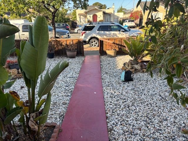 Gallery photos for Front Yard Transformation Brings San Mateo Charm: Image #1